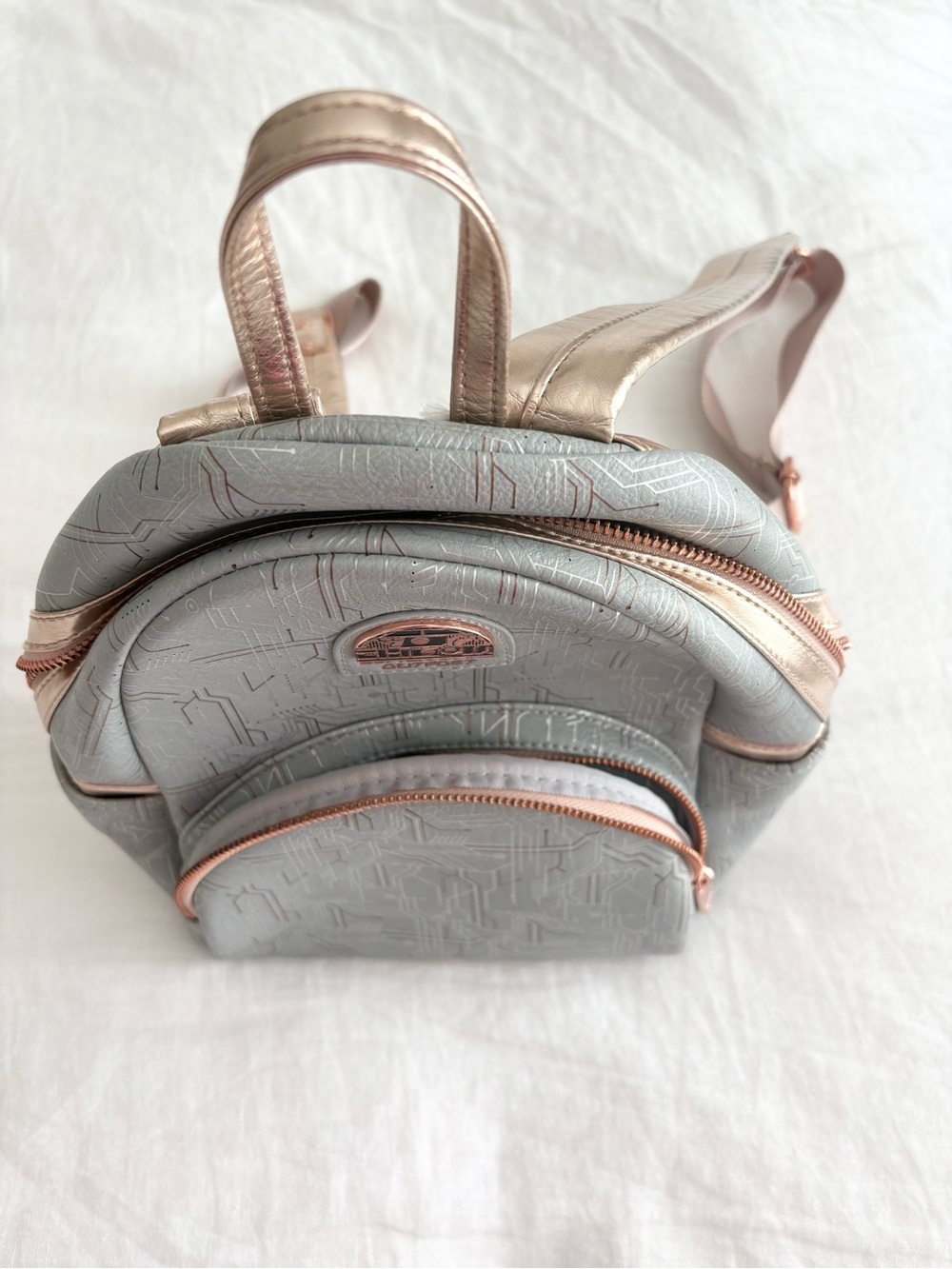 Star Wars Galaxy’s Edge Black Spire Outpost Mini Backpack - Picture 2 of 5